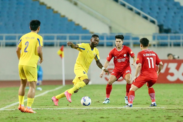 Si&ecirc;u phẩm đẳng cấp thế giới gi&uacute;p Thể C&ocirc;ng Viettel tho&aacute;t thua đối thủ yếu Quảng Nam- Ảnh 1.