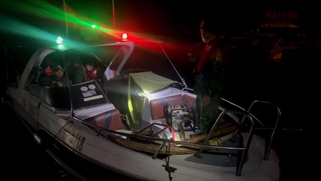 4 thuyền vi&ecirc;n gặp nạn tr&ecirc;n v&ugrave;ng biển C&aacute;t B&agrave;- Ảnh 1.