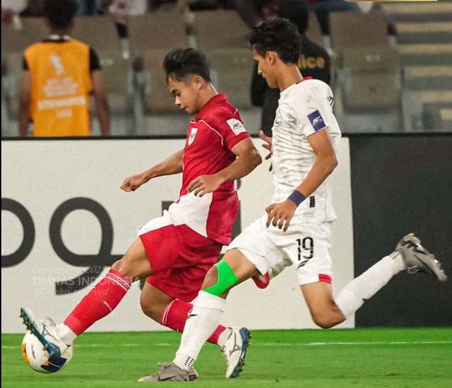 U.17 Indonesia tiếp tục tạo địa chấn: Thắng đậm U.17 Yemen, giành vé đến World Cup- Ảnh 4. U.17 Indonesia tiếp tục tạo địa chấn: Thắng đậm U.17 Yemen, giành vé đến World Cup- Ảnh 4.