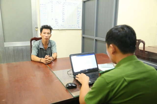 Bình Dương: Vụ dùng súng uy hiếp đôi nam nữ là do mâu thuẫn tình ái Bình Dương: Vụ dùng súng uy hiếp đôi nam nữ là do mâu thuẫn tình ái