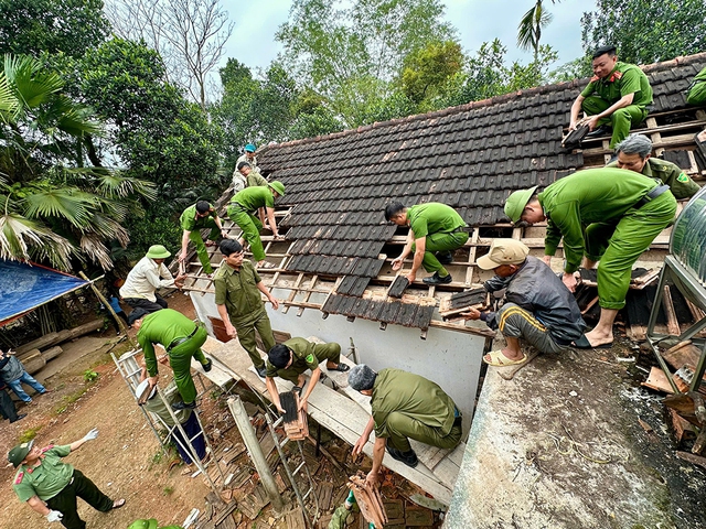 - Ảnh 4. - Ảnh 4.