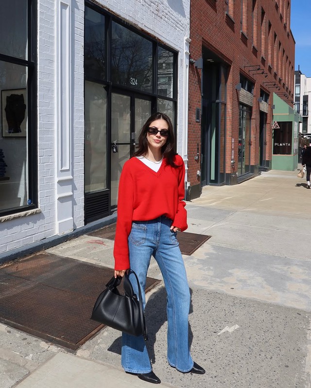 Diện những kiểu áo này cùng jeans là chuẩn đẹp - Ảnh 6.