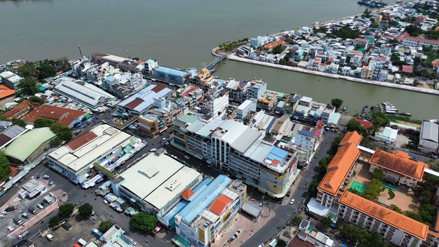 Sai phạm cấp sổ hồng căn hộ ' ảo ' khiến lãnh đạo Vĩnh Long bị đề nghị xử lý - Ảnh 2.