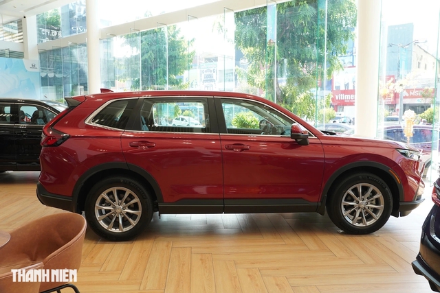 Xe crossover cỡ trung VIN 2024 giảm giá sâu, người dùng hưởng lợi - Ảnh 2. Xe crossover cỡ trung VIN 2024 giảm giá sâu, người dùng hưởng lợi - Ảnh 2.