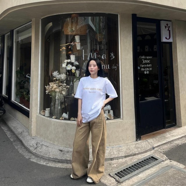 Bí kíp diện đồ ‘rộng mà chất’ với trang phục oversized- Ảnh 4. Bí kíp diện đồ ‘rộng mà chất’ với trang phục oversized- Ảnh 4.