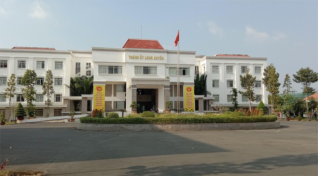 Đề nghị kỷ luật nguyên Chủ tịch tỉnh An Giang Vương Bình Thạnh và nhiều cán bộ Đề nghị kỷ luật nguyên Chủ tịch tỉnh An Giang Vương Bình Thạnh và nhiều cán bộ