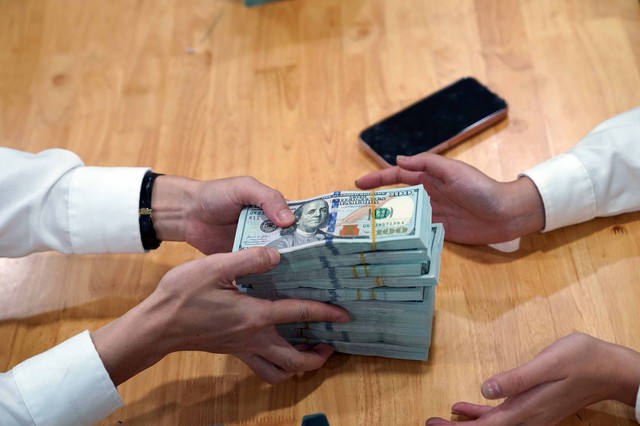 Chuyển tiền tại Trung t&acirc;m t&agrave;i ch&iacute;nh quốc tế phải ghi r&otilde; mục đ&iacute;ch giao dịch- Ảnh 1.