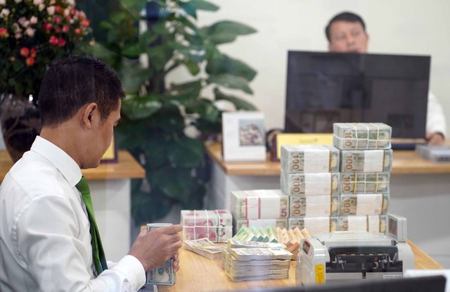 Giá USD hôm nay 29.7.2025: Tỷ giá trung tâm lập kỷ lục mới- Ảnh 1.