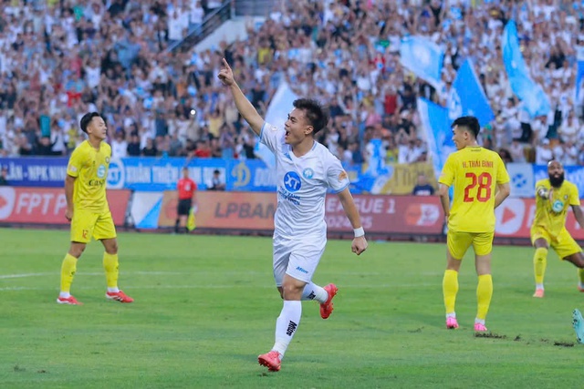 Bảng xếp hạng V-League mới nhất: HAGL vươn lên tốp 8, Bình Dương vẫn phải đua trụ hạng- Ảnh 2.