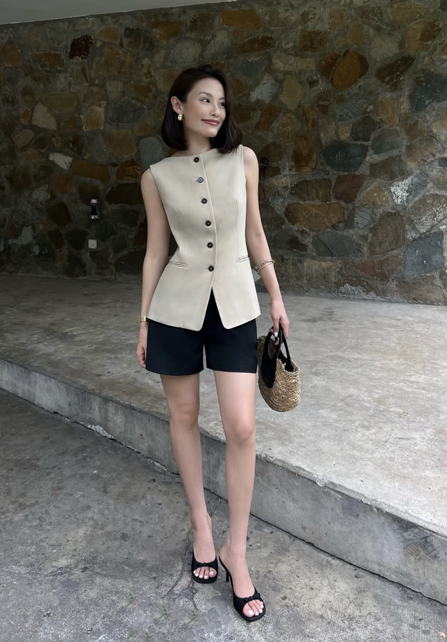 Áo gile dáng vest, lựa chọn hoàn hảo cho nàng yêu sự chỉn chu- Ảnh 1. Áo gile dáng vest, lựa chọn hoàn hảo cho nàng yêu sự chỉn chu- Ảnh 1.