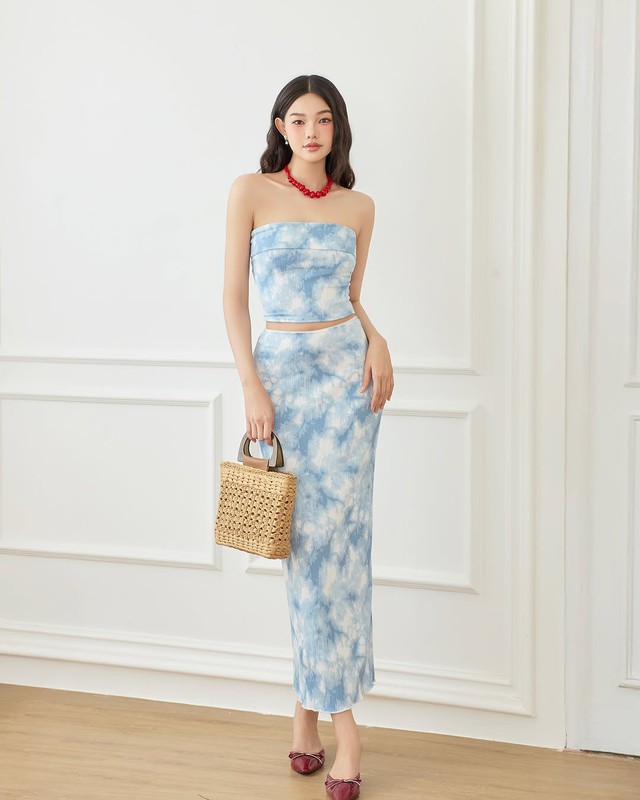 Tôn lên đường cong quyến rũ với váy ôm body- Ảnh 8. Tôn lên đường cong quyến rũ với váy ôm body- Ảnh 8.