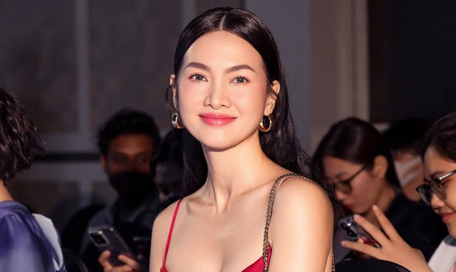 Anh Thư khoe dáng gợi cảm, tiết lộ cuộc sống ở tuổi 43 Anh Thư khoe dáng gợi cảm, tiết lộ cuộc sống ở tuổi 43