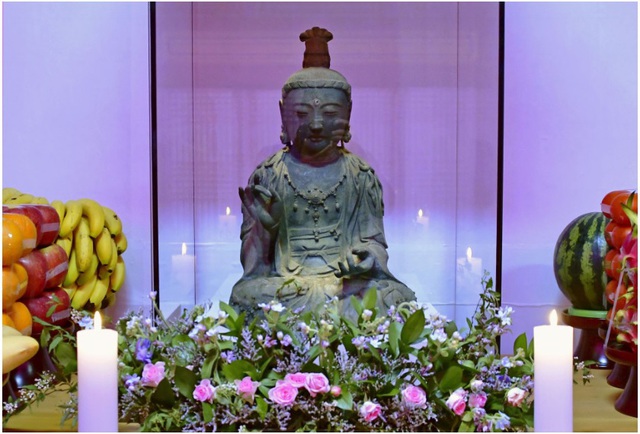 Tượng Bồ tát Quán thế âm bị đánh cắp được đưa trở lại Nhật từ Hàn Quốc - Ảnh 1.