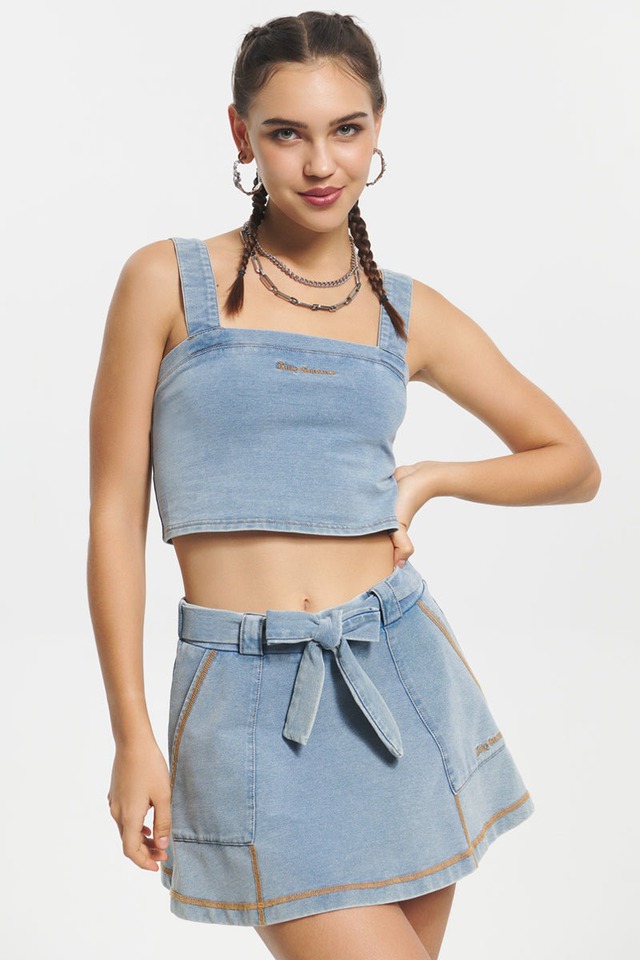 Phối đồ phá cách cùng chân váy jean - Ảnh 8.