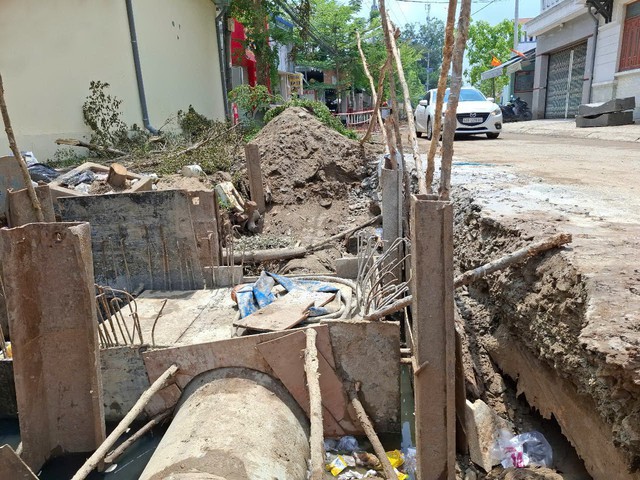 Thi công đường kéo dài ảnh hưởng đến người dân Thi công đường kéo dài ảnh hưởng đến người dân