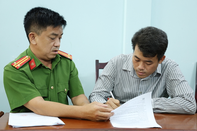 Cự cãi vụ tiền nhậu, đánh con chủ quán bị thương nặng- Ảnh 2. Cự cãi vụ tiền nhậu, đánh con chủ quán bị thương nặng- Ảnh 2.