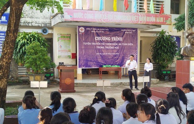 PC Quảng Ngãi: Nâng cao nhận thức cộng đồng trong tiết kiệm điện PC Quảng Ngãi: Nâng cao nhận thức cộng đồng trong tiết kiệm điện