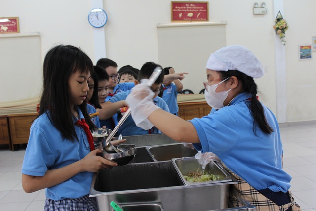 Bỏ hình thức đuổi học: Cần trang bị kỷ luật tự giác cho học sinh Bỏ hình thức đuổi học: Cần trang bị kỷ luật tự giác cho học sinh