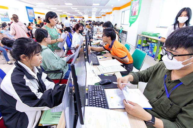 Sẽ thiết lập cơ chế học phí gắn với chất lượng đào tạo Sẽ thiết lập cơ chế học phí gắn với chất lượng đào tạo