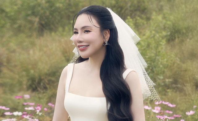 Ca sĩ Hồ Quỳnh Hương tổ chức đám cưới Ca sĩ Hồ Quỳnh Hương tổ chức đám cưới