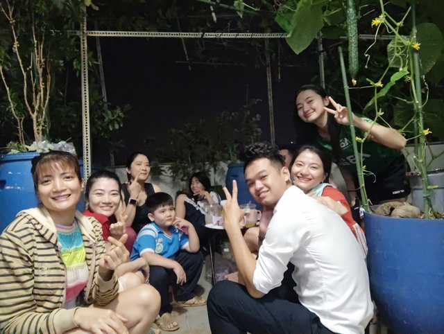 Cô ‘nông dân sân thượng’ đầu tư hàng trăm triệu đồng để có khu vườn sai quả- Ảnh 11. Cô ‘nông dân sân thượng’ đầu tư hàng trăm triệu đồng để có khu vườn sai quả- Ảnh 11.