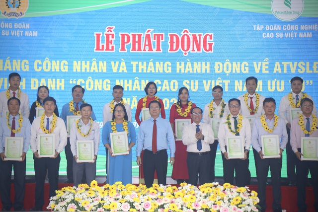 Hành động thiết thực vì an toàn và phúc lợi cho người lao động- Ảnh 1. Hành động thiết thực vì an toàn và phúc lợi cho người lao động- Ảnh 1.