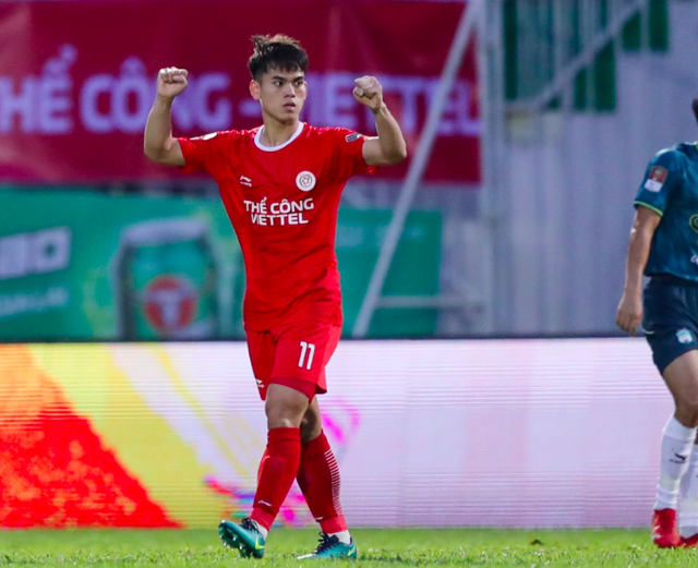 Khi V-League bị ‘nghi ngờ’ tính trung thực, các ngôi sao trẻ vẫn chơi rất thật!
- Ảnh 2. Khi V-League bị ‘nghi ngờ’ tính trung thực, các ngôi sao trẻ vẫn chơi rất thật!
- Ảnh 2.