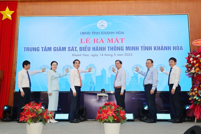 Khánh Hòa vận hành ‘bộ não số’ - Trung tâm Giám sát, Điều hành thông minh- Ảnh 1. Khánh Hòa vận hành ‘bộ não số’ - Trung tâm Giám sát, Điều hành thông minh- Ảnh 1.