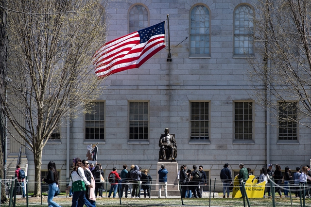 Đại học Harvard xoay xở vượt ‘bão’ Đại học Harvard xoay xở vượt ‘bão’