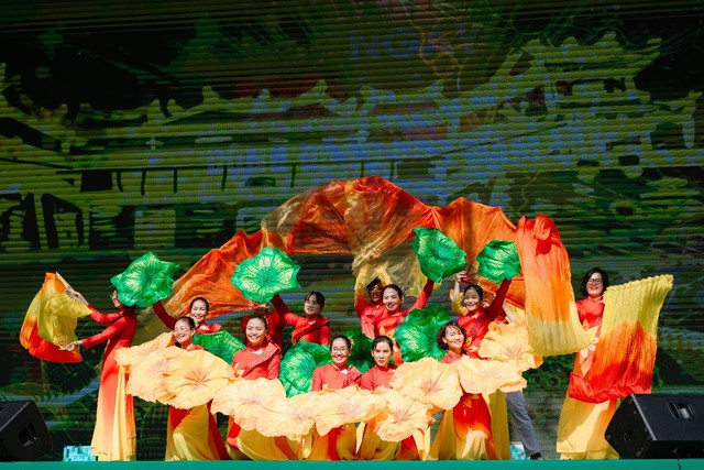 Herbalife chung tay để tạo nên một Việt Nam khỏe mạnh, phát triển- Ảnh 3. Herbalife chung tay để tạo nên một Việt Nam khỏe mạnh, phát triển- Ảnh 3.