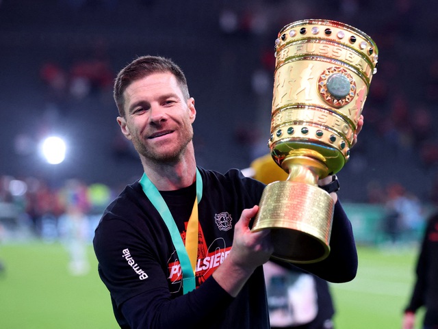Real Madrid mua cầu thủ đầu tiên dưới thời HLV Xabi Alonso: Cái tên bất ngờ- Ảnh 2. Real Madrid mua cầu thủ đầu tiên dưới thời HLV Xabi Alonso: Cái tên bất ngờ- Ảnh 2.