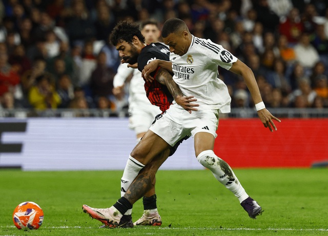 Real Madrid mua cầu thủ đầu tiên dưới thời HLV Xabi Alonso: Cái tên bất ngờ Real Madrid mua cầu thủ đầu tiên dưới thời HLV Xabi Alonso: Cái tên bất ngờ