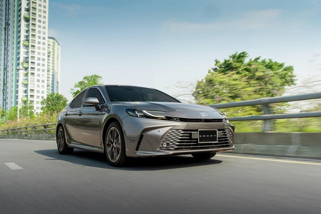 Toyota Camry thế hệ mới: Tối ưu hóa trải nghiệm lái xe cho doanh nhân Việt Toyota Camry thế hệ mới: Tối ưu hóa trải nghiệm lái xe cho doanh nhân Việt - Ảnh 2.