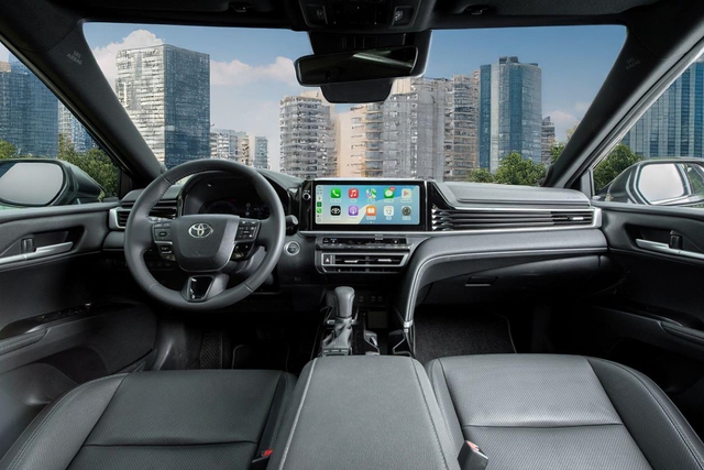 Toyota Camry thế hệ mới: Tối ưu hóa trải nghiệm lái xe cho doanh nhân Việt Toyota Camry thế hệ mới: Tối ưu hóa trải nghiệm lái xe cho doanh nhân Việt - Ảnh 4.