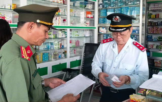 Quảng Nam lập đoàn kiểm tra tình trạng thuốc giả, thực phẩm chức năng giả Quảng Nam lập đoàn kiểm tra tình trạng thuốc giả, thực phẩm chức năng giả