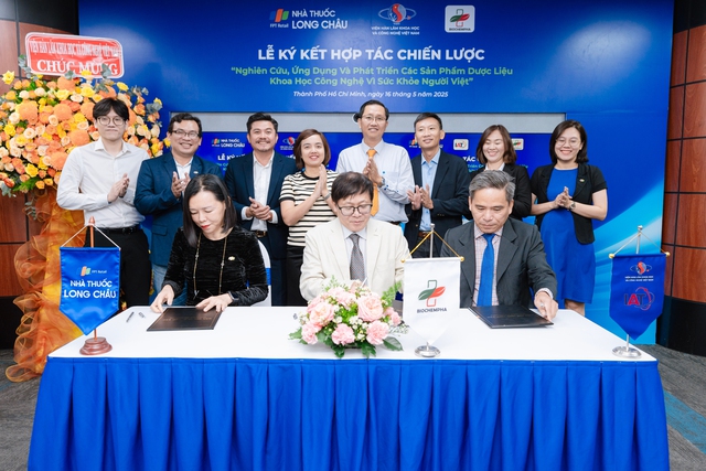 Long Châu bắt tay Viện Công nghệ Tiên Tiến chăm sóc sức khỏe người Việt Long Châu bắt tay Viện Công nghệ Tiên Tiến chăm sóc sức khỏe người Việt