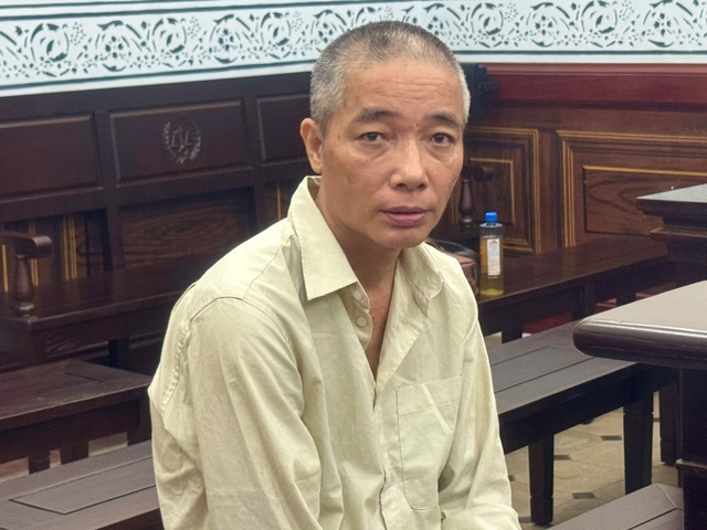 Mang xăng đốt nhà em gái vì bị đòi nợ 40 triệu đồng Mang xăng đốt nhà em gái vì bị đòi nợ 40 triệu đồng