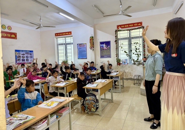 Cấp xã thành lập trường, quản lý dạy thêm, tổ chức thi giáo viên giỏi