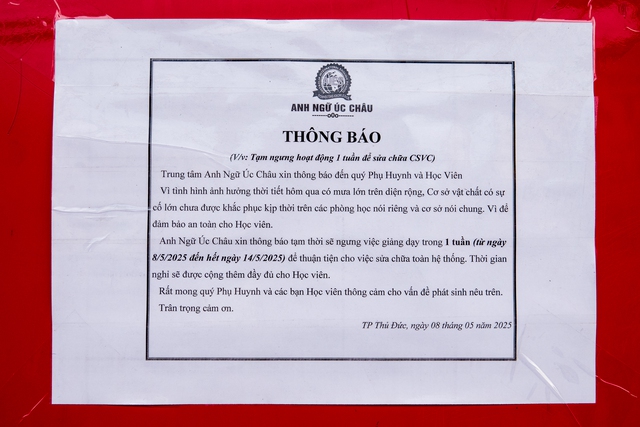 Thu hàng tỉ đồng, trung tâm tiếng Anh 'sửa chữa' rồi mất tăm, phụ huynh tá hỏa - Ảnh 2.