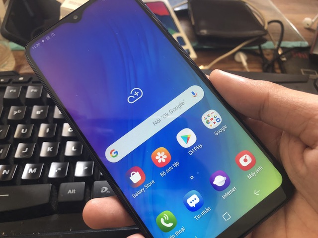 Chuẩn bị cho làn sóng smartphone pin dùng nhiều ngày - Ảnh 1.
