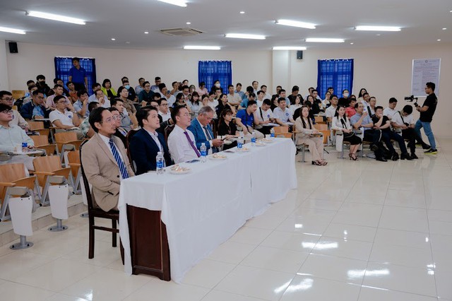 Cập nhật xu hướng điều trị sẹo và chăm sóc vết thương từ góc nhìn thẩm mỹ Cập nhật xu hướng điều trị sẹo và chăm sóc vết thương từ góc nhìn thẩm mỹ