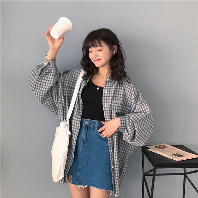Diện áo khoác sơ mi ngày hè Diện áo khoác sơ mi ngày hè