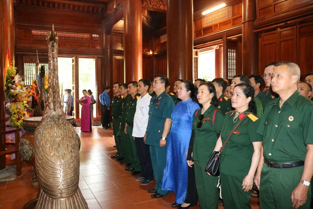 Hội Cựu chiến binh cơ quan T.Ư Đoàn hoạt động ý nghĩa trên quê Bác - Ảnh 4.