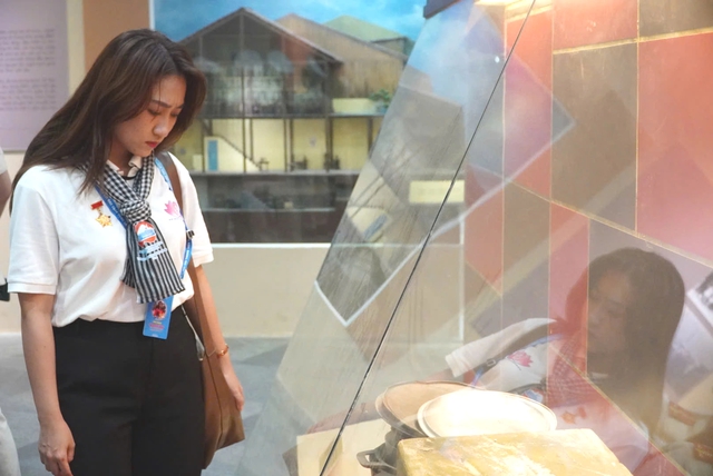 Kết nối Thanh niên tiên tiến với lịch sử Việt Nam tại Láng Le - Bàu Cò - Ảnh 9. Kết nối Thanh niên tiên tiến với lịch sử Việt Nam tại Láng Le - Bàu Cò - Ảnh 9.