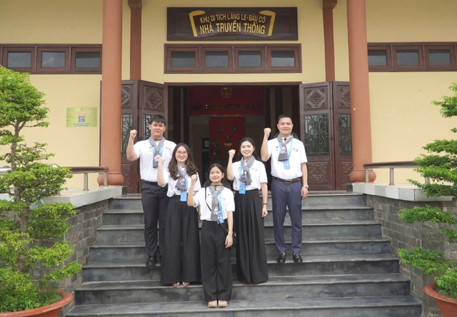 Kết nối Thanh niên tiên tiến với lịch sử Việt Nam tại Láng Le - Bàu Cò - Ảnh 3. Kết nối Thanh niên tiên tiến với lịch sử Việt Nam tại Láng Le - Bàu Cò - Ảnh 3.