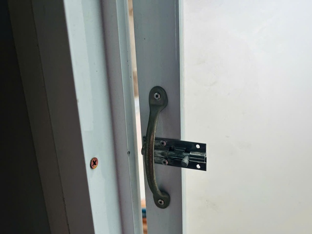 Mở điều hòa đóng kín cửa gây mất ngủ, mệt mỏi, rụng tóc: Bác sĩ nói gì? - Ảnh 2.