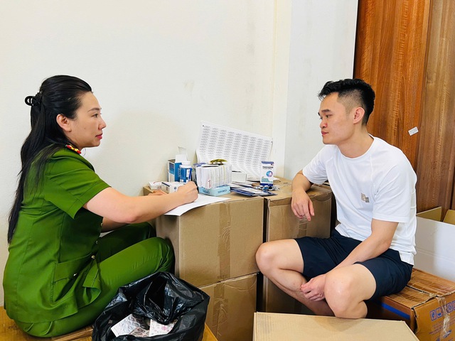Vụ 100 tấn thuốc giả: Hàng trăm đơn vị khắp cả nước nhập bán Vụ 100 tấn thuốc giả: Hàng trăm đơn vị khắp cả nước nhập bán