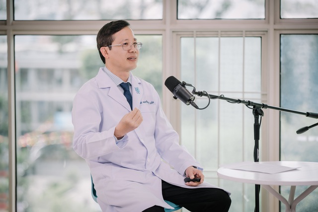 Phối hợp liên chuyên khoa trong tiêm chủng: Khám bệnh – tiêm ngừa không thừa một phút Phối hợp liên chuyên khoa trong tiêm chủng: Khám bệnh – tiêm ngừa không thừa một phút