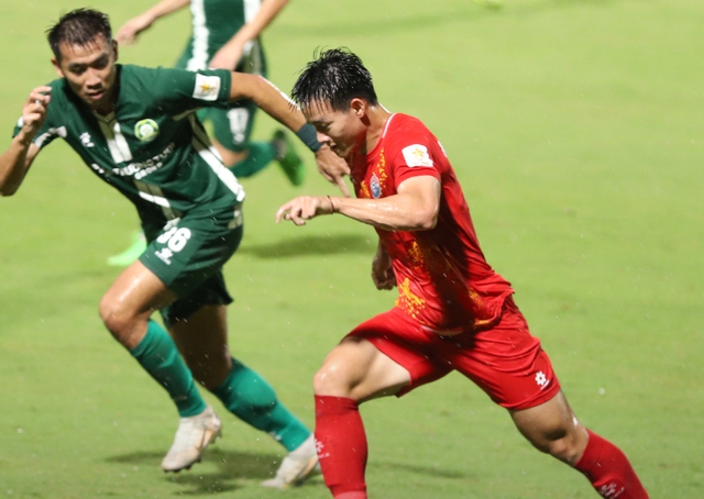 CLB Ninh Bình thắng đậm: Sớm vô địch hạng nhất, suất lên hạng còn lại thuộc về...- Ảnh 2. CLB Ninh Bình thắng đậm: Sớm vô địch hạng nhất, suất lên hạng còn lại thuộc về...- Ảnh 2.