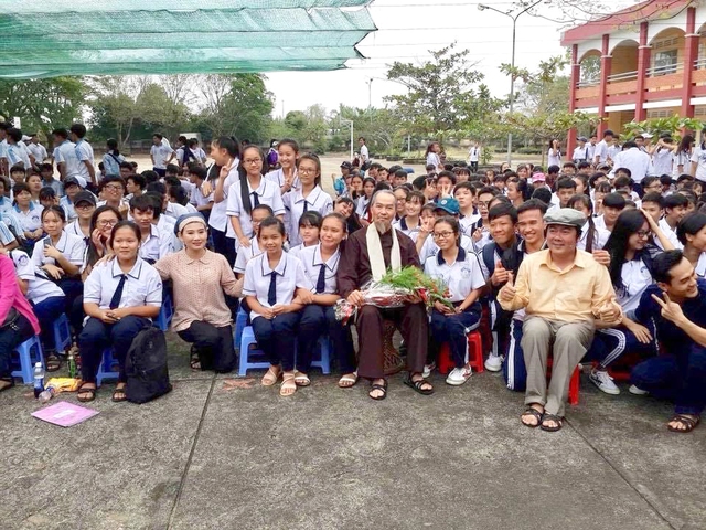 NSND Thanh Điền và kỷ niệm sâu sắc với vai Bác Hồ - Ảnh 4.